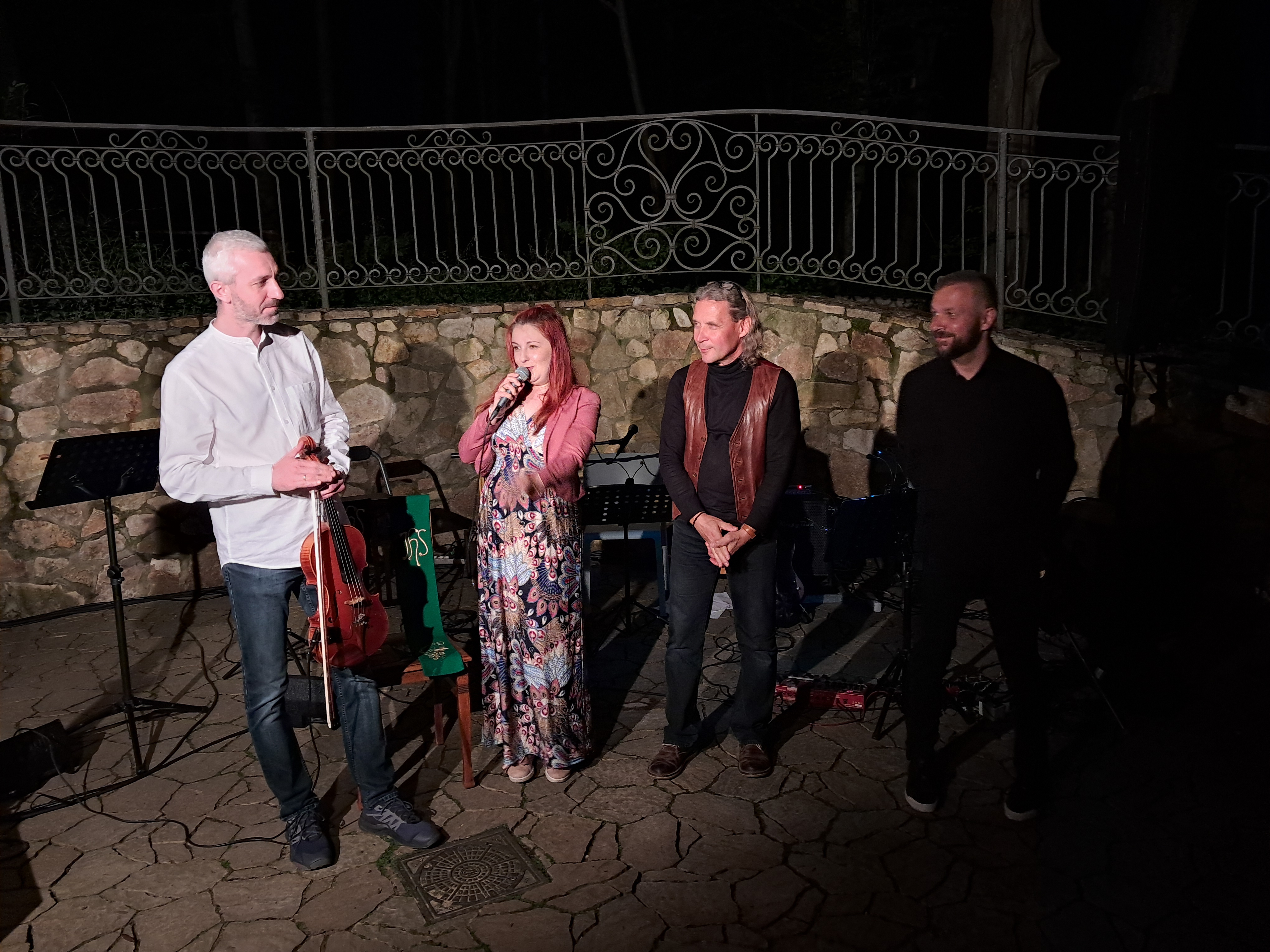 Muzyczne spotkanie z Janem Twardowskim - zdjęcie 2