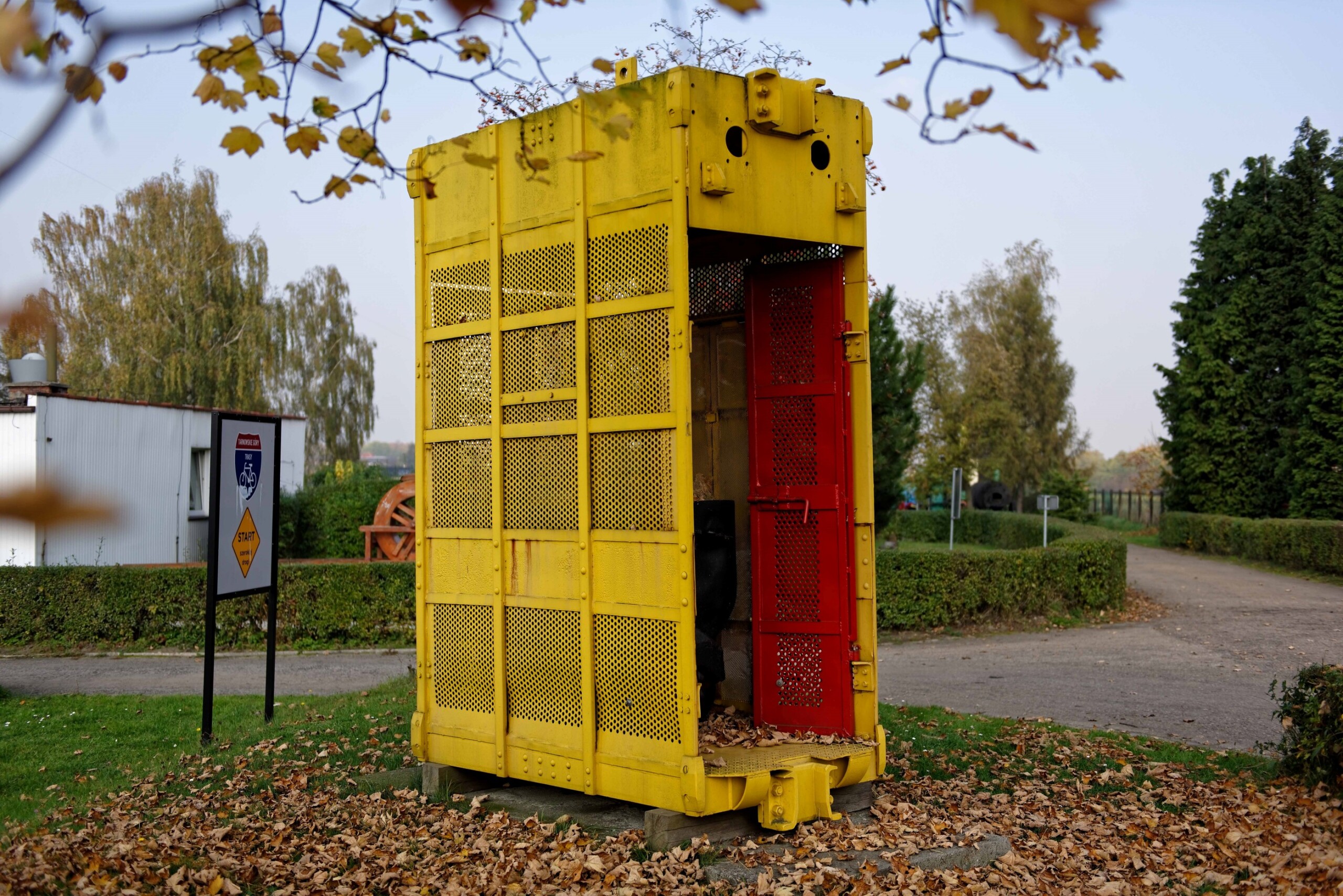 Szola stojąca w&nbsp;Skansenie Maszyn Parowych