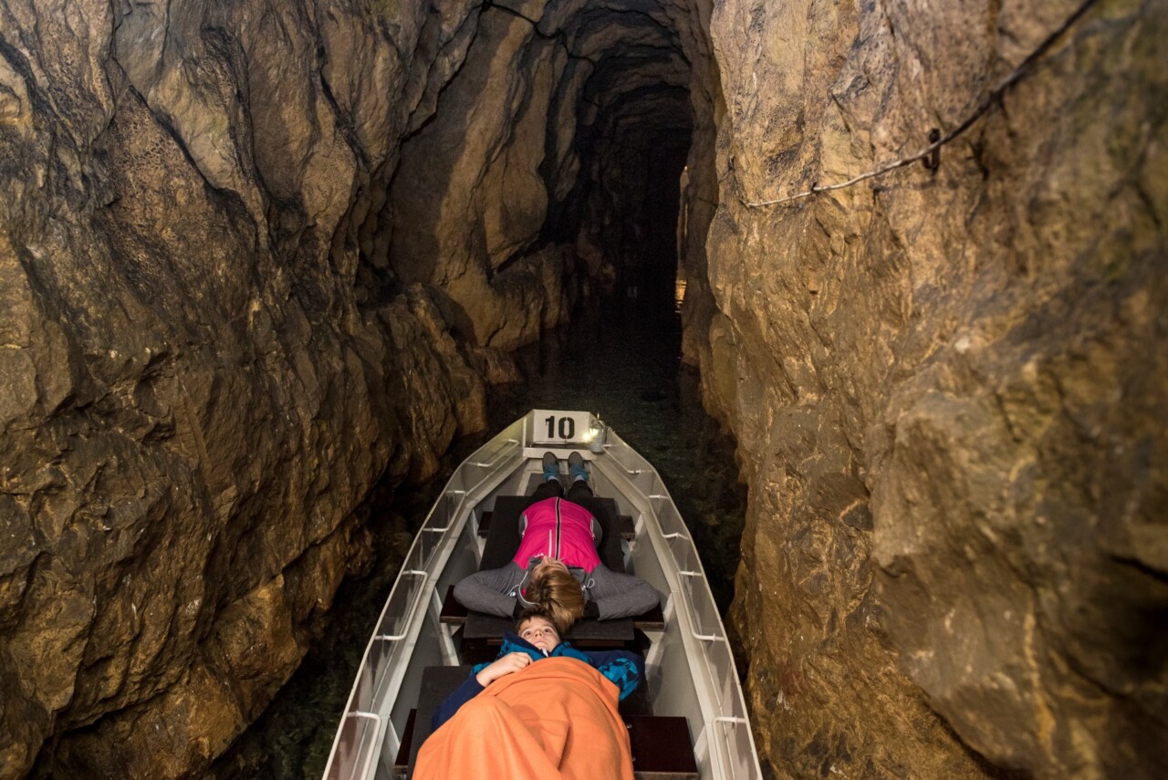 FLOATING W SZTOLNI – RELAKSACYJNY SPŁYW ŁODZIAMI